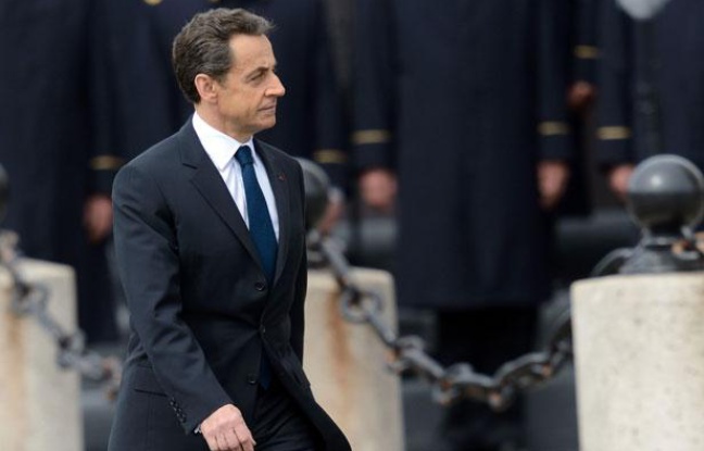 Nicolas Sarkozy lors des célébrations du 8-Mai 2012. Nicolas Sarkozy lors des célébrations du 8-Mai 2012.