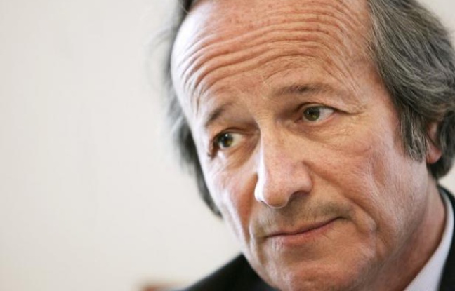 Les 12 députés radicaux de gauche vont constituer un groupe autonome parlementaire avec le renfort de trois députés dont Olivier Falorni, tombeur de Ségolène Royal à La Rochelle, a-t-on appris mardi de sources parlementaires concordantes. Les 12 députés radicaux de gauche vont constituer un groupe autonome parlementaire avec le renfort de trois députés dont Olivier Falorni, tombeur de Ségolène Royal à La Rochelle, a-t-on appris mardi de sources parlementaires concordantes.