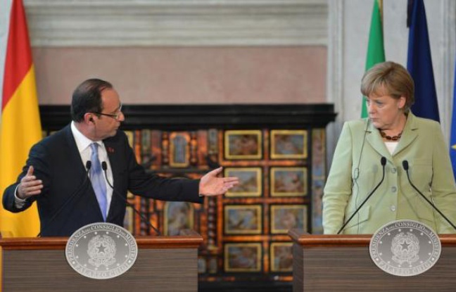 La chancelière allemande Angela Merkel rencontrera mercredi soir à Paris le président français François Hollande pour préparer le sommet européen de jeudi et vendredi, a déclaré samedi à l'AFP un porte-parole du gouvernement allemand. La chancelière allemande Angela Merkel rencontrera mercredi soir à Paris le président français François Hollande pour préparer le sommet européen de jeudi et vendredi, a déclaré samedi à l'AFP un porte-parole du gouvernement allemand.