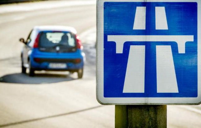 Une autoroute (illustration). Une autoroute (illustration).