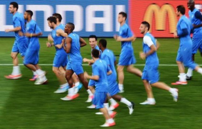 La France n'a plus qu'un petit effort à fournir et peut même se permettre de perdre par un but d'écart contre des Suédois déjà éliminés, mardi, pour obtenir sa qualification pour les quarts de finale de l'Euro-2012, son objectif minimal, et effacer la cicatrice de Knysna. La France n'a plus qu'un petit effort à fournir et peut même se permettre de perdre par un but d'écart contre des Suédois déjà éliminés, mardi, pour obtenir sa qualification pour les quarts de finale de l'Euro-2012, son objectif minimal, et effacer la cicatrice de Knysna.