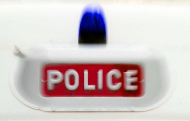Une synagogue d'Argenteuil (Val-d'Oise) a été la cible de tirs à blanc samedi soir, a-t-on appris de source policière et auprès d'un responsable de la communauté juive du département. Une synagogue d'Argenteuil (Val-d'Oise) a été la cible de tirs à blanc samedi soir, a-t-on appris de source policière et auprès d'un responsable de la communauté juive du département.