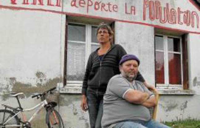Christiane et Claude Herbin vivent à Notre-Dame-des-Landes depuis 1996. Christiane et Claude Herbin vivent à Notre-Dame-des-Landes depuis 1996.