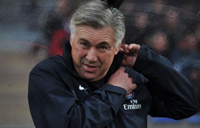 Carlo Ancelotti, l'entraîneur du PSG, le 20 mai 2012, à Lorient. Carlo Ancelotti, l'entraîneur du PSG, le 20 mai 2012, à Lorient.