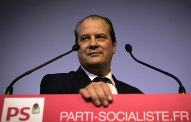 Le premier secrétaire du Parti socialiste (PS) Jean-Christophe Cambadélis au siège du PS, rue de Solférino, à Paris, le 24 février 2015 Le premier secrétaire du Parti socialiste (PS) Jean-Christophe Cambadélis au siège du PS, rue de Solférino, à Paris, le 24 février 2015