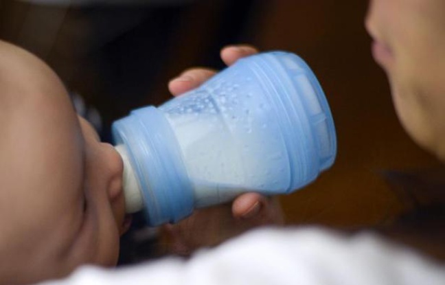 Les autorités américaines de la concurrence reprochent à Nestlé de vendre du lait en poudre pour bébé en mettant en avant des bénéfices thérapeutiques non averés Les autorités américaines de la concurrence reprochent à Nestlé de vendre du lait en poudre pour bébé en mettant en avant des bénéfices thérapeutiques non averés