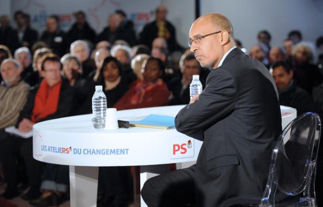 Harlem Désir aux premiers «ateliers du changement» du Parti socialiste, le 7 février 2013 à Brest. Harlem Désir aux premiers «ateliers du changement» du Parti socialiste, le 7 février 2013 à Brest.