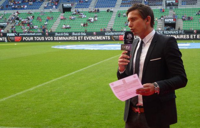 Le journaliste de BeIn Sport Xavier Domergue avant la rencontre Rennes-Lyon (samedi 11 août 2012). Le journaliste de BeIn Sport Xavier Domergue avant la rencontre Rennes-Lyon (samedi 11 août 2012).