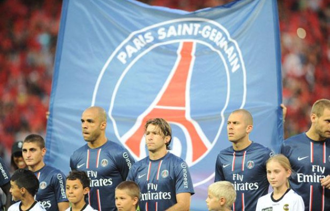 Le Paris Saint-Germain face à Lorient, au Parc des Princes, le 11 août 2012. Le Paris Saint-Germain face à Lorient, au Parc des Princes, le 11 août 2012.