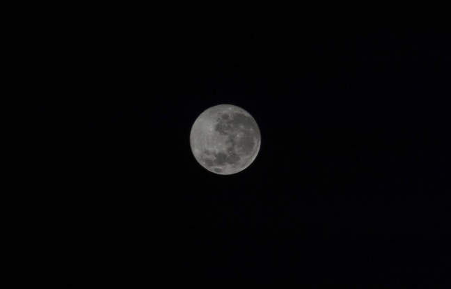 Illustration de la pleine lune. Illustration de la pleine lune.