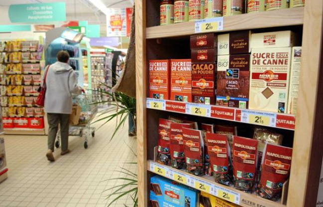 De nouveaux labels bio et commerce équitable apparaissent dans les rayons. De nouveaux labels bio et commerce équitable apparaissent dans les rayons.