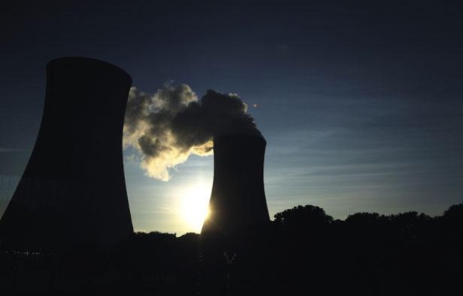 La centrale nucléaire du Tricastin, dans la vallée du Rhône, le 25 novembre 2011. La centrale nucléaire du Tricastin, dans la vallée du Rhône, le 25 novembre 2011.