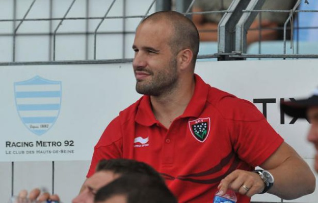 Frédéric Michalak dans les tribunes du stade de Colombes, le 25 août 2012. Frédéric Michalak dans les tribunes du stade de Colombes, le 25 août 2012.