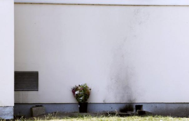 La plainte déposée par la famille d'un salarié de France Télécom qui s'est immolé par le feu en avril 2011 sur son lieu de travail à Mérignac (Gironde) a été rejetée, et la procédure a été jointe à une autre à Paris, a indiqué dimanche la famille qui appelle à manifester lundi contre cette décision. La plainte déposée par la famille d'un salarié de France Télécom qui s'est immolé par le feu en avril 2011 sur son lieu de travail à Mérignac (Gironde) a été rejetée, et la procédure a été jointe à une autre à Paris, a indiqué dimanche la famille qui appelle à manifester lundi contre cette décision.