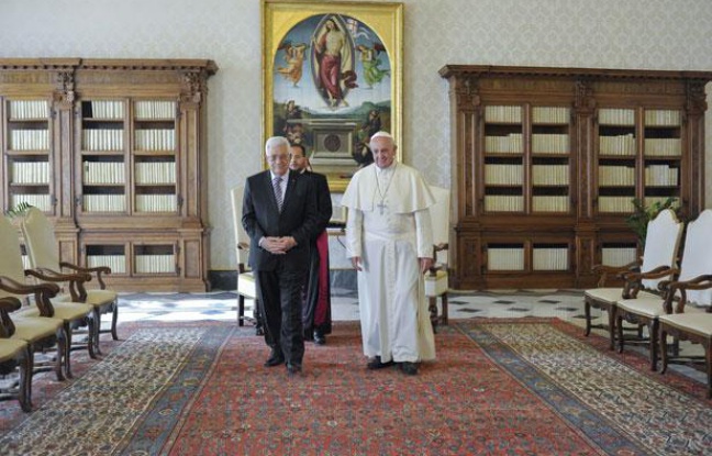 Le Pape François a reçu Mahmoud Abbas au Vatican en octobre 2013. Le Pape François a reçu Mahmoud Abbas au Vatican en octobre 2013.