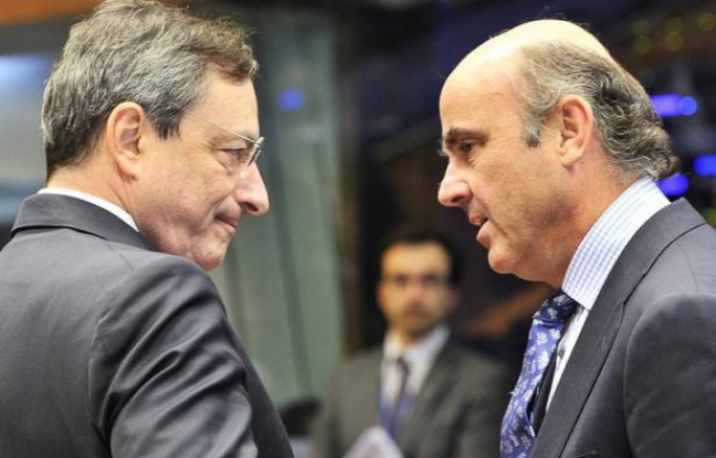 Les ministres des Finances de la zone euro, qui se réuniront lundi 9 juillet à Bruxelles, auront "probablement" une autre réunion le 20 juillet pour signer le programme d'aide à l'Espagne, ont indiqué mercredi à l'AFP des sources européennes. Les ministres des Finances de la zone euro, qui se réuniront lundi 9 juillet à Bruxelles, auront "probablement" une autre réunion le 20 juillet pour signer le programme d'aide à l'Espagne, ont indiqué mercredi à l'AFP des sources européennes.