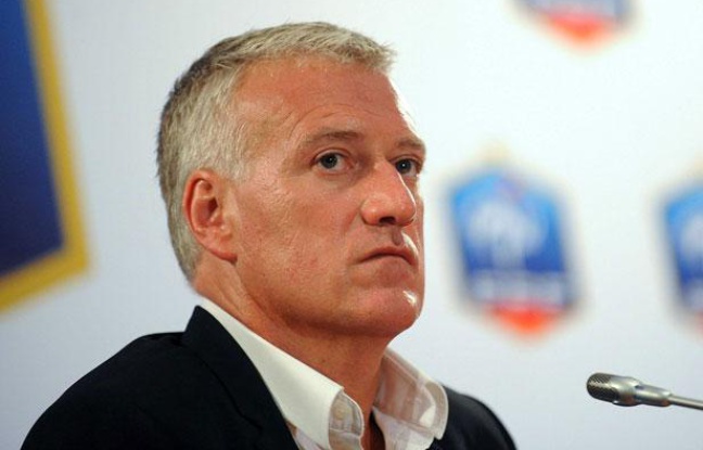 Didier Deschamps lors de sa conférence de presse à la FFF, le 9 juillet 2012 Didier Deschamps lors de sa conférence de presse à la FFF, le 9 juillet 2012
