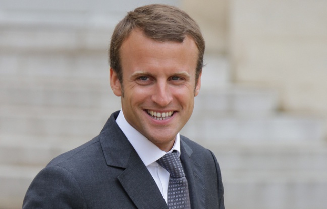 Emmanuel Macron quitte l'Elysée, le 27 août 2014. Emmanuel Macron quitte l'Elysée, le 27 août 2014.