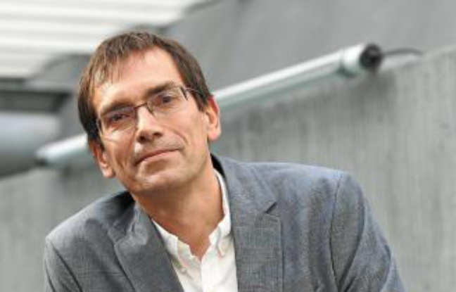 Philippe Jacques est directeur adjoint du laboratoire ProBioGeM. Philippe Jacques est directeur adjoint du laboratoire ProBioGeM.