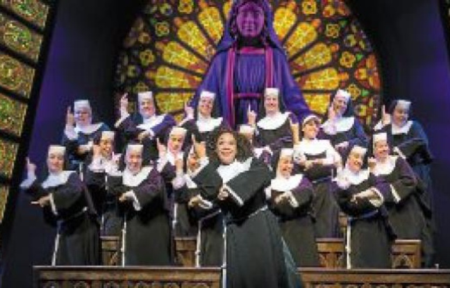 Comme le disco, les nonnes de « Sister Act » sont démodées et attachantes. Comme le disco, les nonnes de « Sister Act » sont démodées et attachantes.