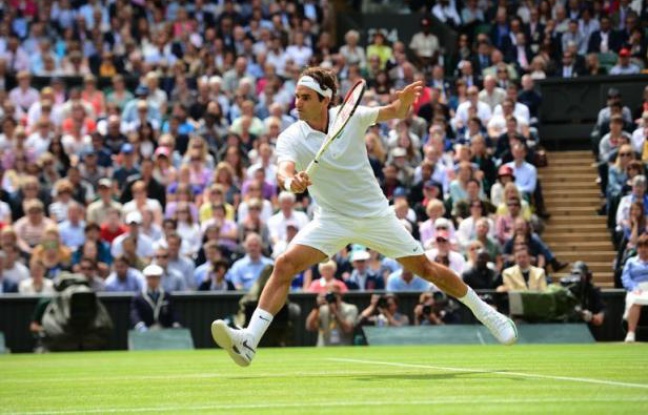 Plus encore que de nouveau titre du Grand Chelem, il sera question de suprématie mondiale entre Novak Djokovic et Roger Federer, vendredi en demi-finale de Wimbledon. Plus encore que de nouveau titre du Grand Chelem, il sera question de suprématie mondiale entre Novak Djokovic et Roger Federer, vendredi en demi-finale de Wimbledon.