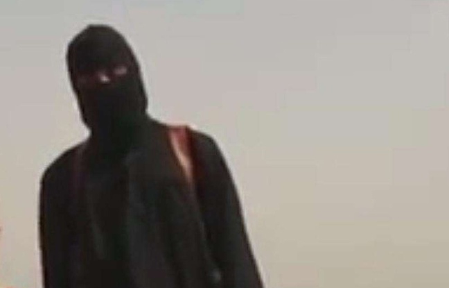 «Djihadi John» dans la vidéo de décapitation de James Foley en août 2014. «Djihadi John» dans la vidéo de décapitation de James Foley en août 2014.