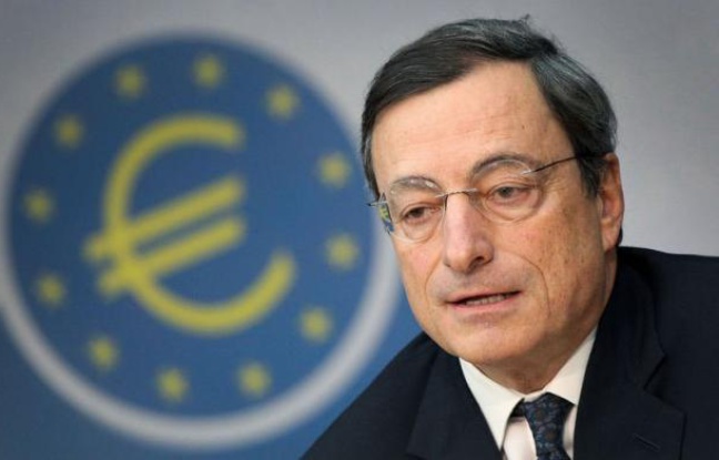 La Banque centrale européenne (BCE) a décidé jeudi de baisser son principal taux directeur à 1,25% face aux menaces de récession économique, mais s'est une nouvelle fois refusée à jouer les remparts contre la contagion de la crise de la dette dans la zone euro. La Banque centrale européenne (BCE) a décidé jeudi de baisser son principal taux directeur à 1,25% face aux menaces de récession économique, mais s'est une nouvelle fois refusée à jouer les remparts contre la contagion de la crise de la dette dans la zone euro.