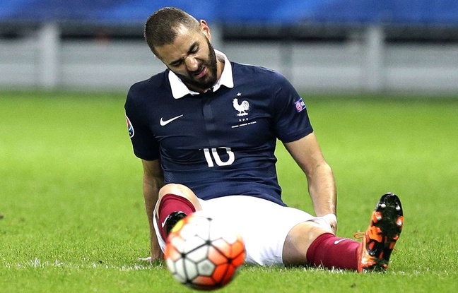 Karim Benzema lors du match entre la France et l'Arménie le 8 octobre 2015. Karim Benzema lors du match entre la France et l'Arménie le 8 octobre 2015.