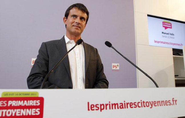 Manuel Valls, le 22 août 2011, lors d'une conférence de presse au siège du Parti socialiste. Manuel Valls, le 22 août 2011, lors d'une conférence de presse au siège du Parti socialiste.