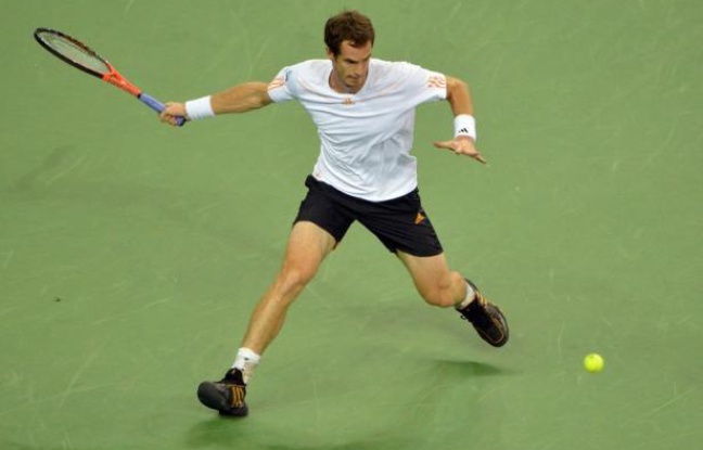 Andy Murray s'est qualifié pour la troisième année de suite pour la finale du Masters 1000 de Shanghai, en prenant nettement le meilleur samedi sur le N.1 mondial Roger Federer en deux sets 6-4, 6-4, comme ce fut déjà le cas lors de la finale des jeux Olympiques Andy Murray s'est qualifié pour la troisième année de suite pour la finale du Masters 1000 de Shanghai, en prenant nettement le meilleur samedi sur le N.1 mondial Roger Federer en deux sets 6-4, 6-4, comme ce fut déjà le cas lors de la finale des jeux Olympiques