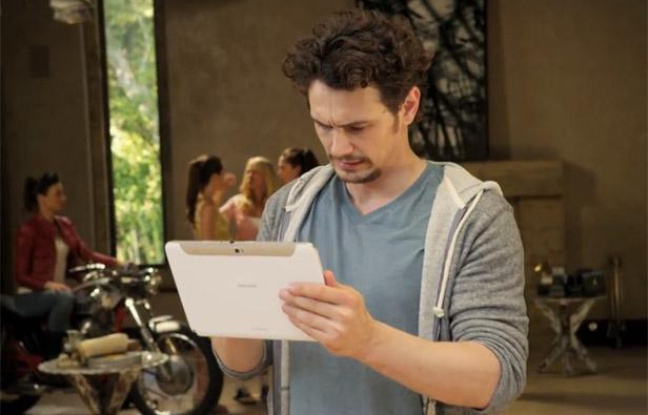L'acteur James Franco fait la pub du Samsung Galaxy Note 10.1. L'acteur James Franco fait la pub du Samsung Galaxy Note 10.1.