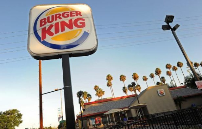 Le numéro deux mondial du hamburger, Burger King, est revenu en Bourse mercredi un an et demi seulement après avoir été retiré de la cote, à la faveur d'un énième changement de composition de son capital alors qu'il cherche toujours un nouvel élan. Le numéro deux mondial du hamburger, Burger King, est revenu en Bourse mercredi un an et demi seulement après avoir été retiré de la cote, à la faveur d'un énième changement de composition de son capital alors qu'il cherche toujours un nouvel élan.