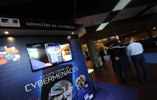 Au forum international de la cybersécurité Lille. Le 26 janvier 2015. Au forum international de la cybersécurité Lille. Le 26 janvier 2015.