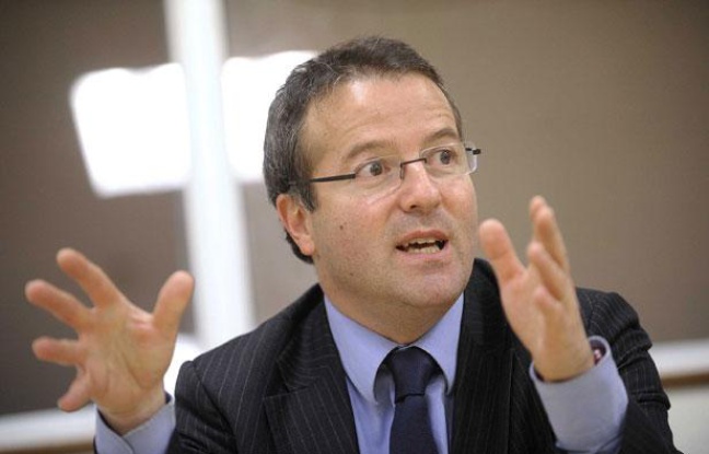 Martin Hirsch, fondateur du RSA, actuel président de l'agence nationale du service civique. Martin Hirsch, fondateur du RSA, actuel président de l'agence nationale du service civique.