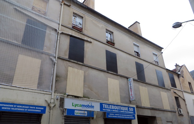 Deux mois après l'assaut de Saint-Denis, les habitants du 48, rue de la République attendent toujours des solutions de relogement. Deux mois après l'assaut de Saint-Denis, les habitants du 48, rue de la République attendent toujours des solutions de relogement.