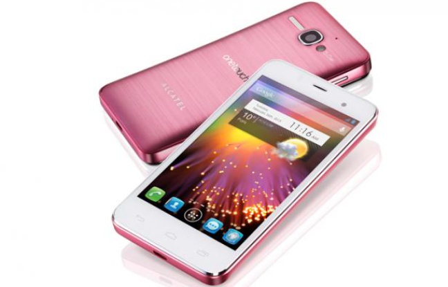 L'Alcatel One Touch Star sera disponible en version mono-SIM ou dual SIM. L'Alcatel One Touch Star sera disponible en version mono-SIM ou dual SIM.