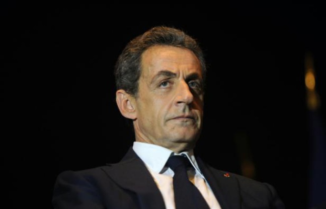 Nicolas Sarkozy le 8 décembre 2015 à Rochefort Nicolas Sarkozy le 8 décembre 2015 à Rochefort