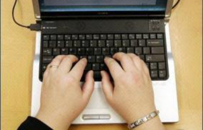 Les plaintes des consommateurs ont grimpé de 46% en 2007 par rapport à 2006, dont près d'un tiers lié à la téléphonie et internet, selon un baromètre de la Direction générale de la concurrence, de la consommation et de la répression des fraudes publié mercredi. Les plaintes des consommateurs ont grimpé de 46% en 2007 par rapport à 2006, dont près d'un tiers lié à la téléphonie et internet, selon un baromètre de la Direction générale de la concurrence, de la consommation et de la répression des fraudes publié mercredi.