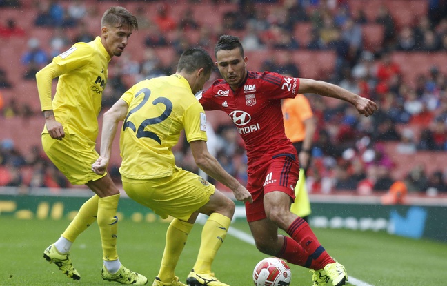 Zakarie Labidi n'a jusque-là pu se montrer avec l'OL que lors de matchs de préparation, comme ici en juillet dernier face à Villareal, lors de l'Emirates Cup. Zakarie Labidi n'a jusque-là pu se montrer avec l'OL que lors de matchs de préparation, comme ici en juillet dernier face à Villareal, lors de l'Emirates Cup.