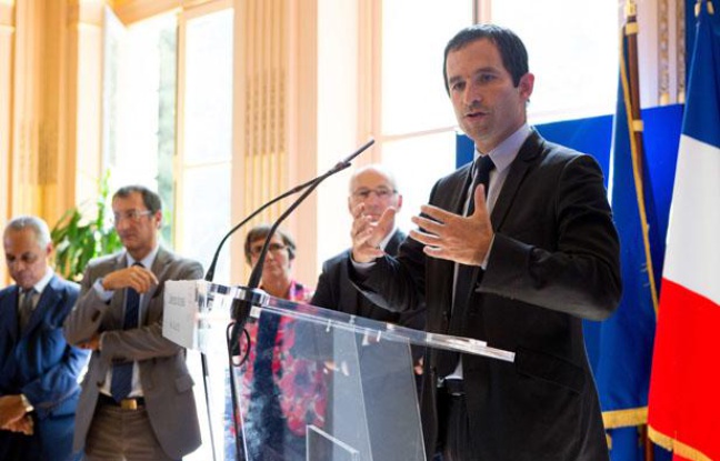 Le gouvernement a présenté le 29 août le dispositif des emplois d'avenir à la presse. Le gouvernement a présenté le 29 août le dispositif des emplois d'avenir à la presse.