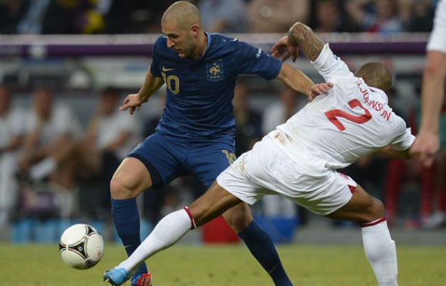 Karim Benzema en duel avec Glen Jonhson, lors du match France-Angleterre de l'Euro, le 11 juin 2012. Karim Benzema en duel avec Glen Jonhson, lors du match France-Angleterre de l'Euro, le 11 juin 2012.