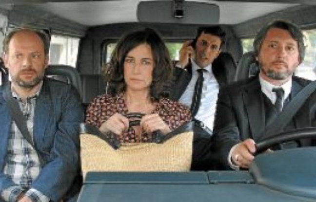 Ce film est la huitième collaboration des frères Denis et Bruno Podalydès. Ce film est la huitième collaboration des frères Denis et Bruno Podalydès.