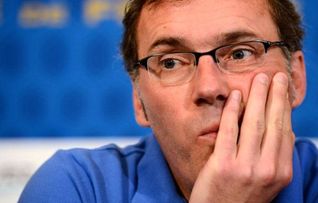 Laurent Blanc, lorsqu'il était sélectionneur de l'équipe de France, le 12 juin 2012, en Ukraine. Laurent Blanc, lorsqu'il était sélectionneur de l'équipe de France, le 12 juin 2012, en Ukraine.