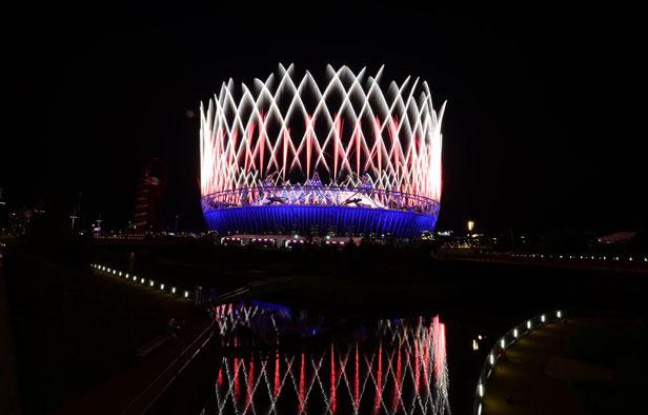 Le stade olympique de Lodnres s'embrase lors de la cérémonie d'ouverture des JO 2012, le 27 juillet. Le stade olympique de Lodnres s'embrase lors de la cérémonie d'ouverture des JO 2012, le 27 juillet.