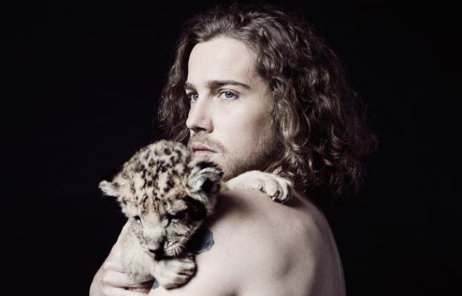 Julien Doré pour son troisième album, LØVE. Julien Doré pour son troisième album, LØVE.