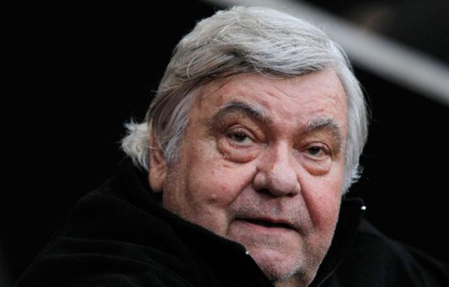 Louis Nicollin, le président du club de Montpellier, le 7 mai 2012 pendant le match contre Rennes. Louis Nicollin, le président du club de Montpellier, le 7 mai 2012 pendant le match contre Rennes.