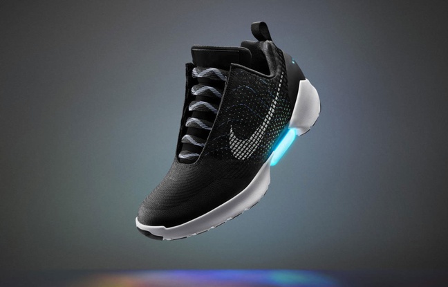 HyperAdapt 1.0, la chaussure autolaçante de Nike. HyperAdapt 1.0, la chaussure autolaçante de Nike.