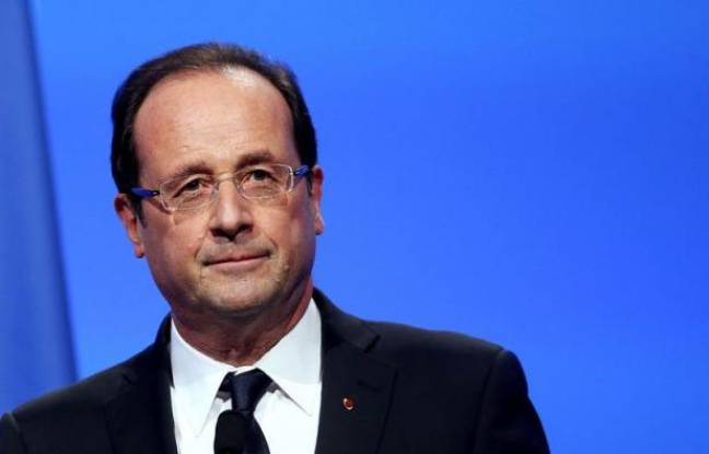 Le président François Hollande s'est entretenu lundi avec son homologue centrafricain François Bozizé, appelant à "l'ouverture d'un dialogue entre les autorités centrafricaines et toutes les parties en présence, notamment la rébellion", a annoncé l'Elysée. Le président François Hollande s'est entretenu lundi avec son homologue centrafricain François Bozizé, appelant à "l'ouverture d'un dialogue entre les autorités centrafricaines et toutes les parties en présence, notamment la rébellion", a annoncé l'Elysée.