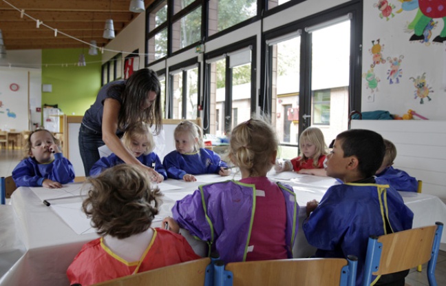 Paris : une nouvelle manifestation contre les rythmes scolaires Le Point