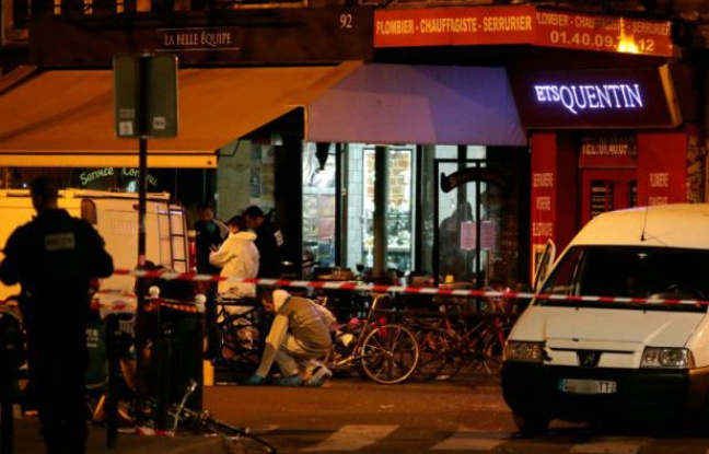 Des enquêteurs rue de Charonne le 14 novembre 2015 après les attaques terroristes à Paris Des enquêteurs rue de Charonne le 14 novembre 2015 après les attaques terroristes à Paris